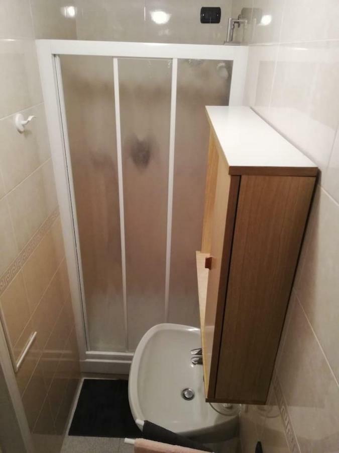 Centro E Parco 10 Min - Flat In Monza Lägenhet Exteriör bild